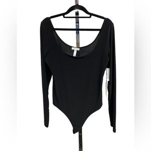 Nordstrom Leith double scoop black thong bodysuit